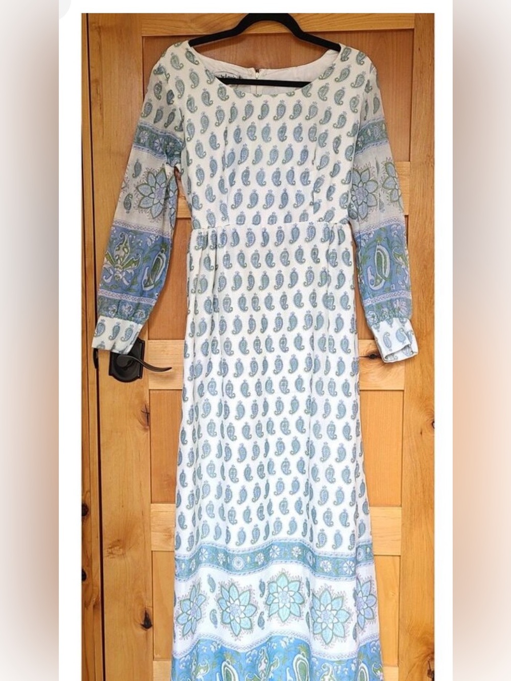 ✨ True Vintage 1970s Lady Lewis California Paisley Maxi Dress ✨
